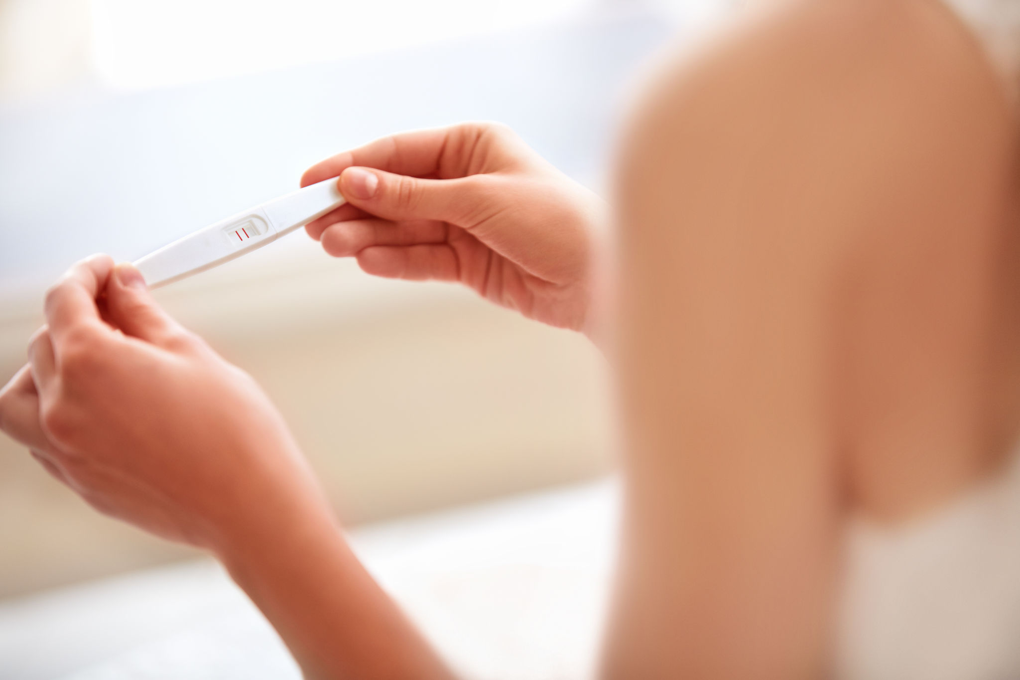 Овуляция пальцем. Ложная беременность у женщин. Тест на беременность фото. Фиктивная беременность.
